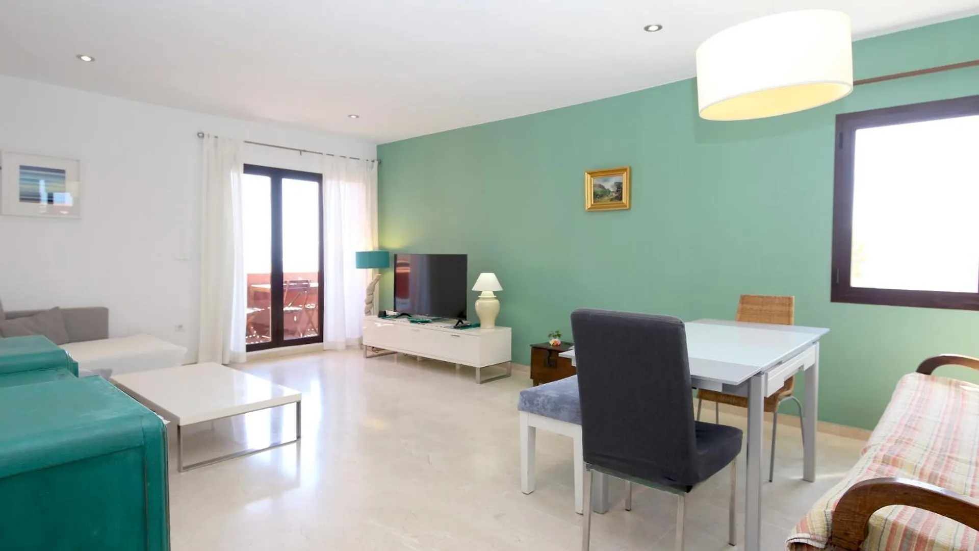 Estepona Town Apartment Eddie