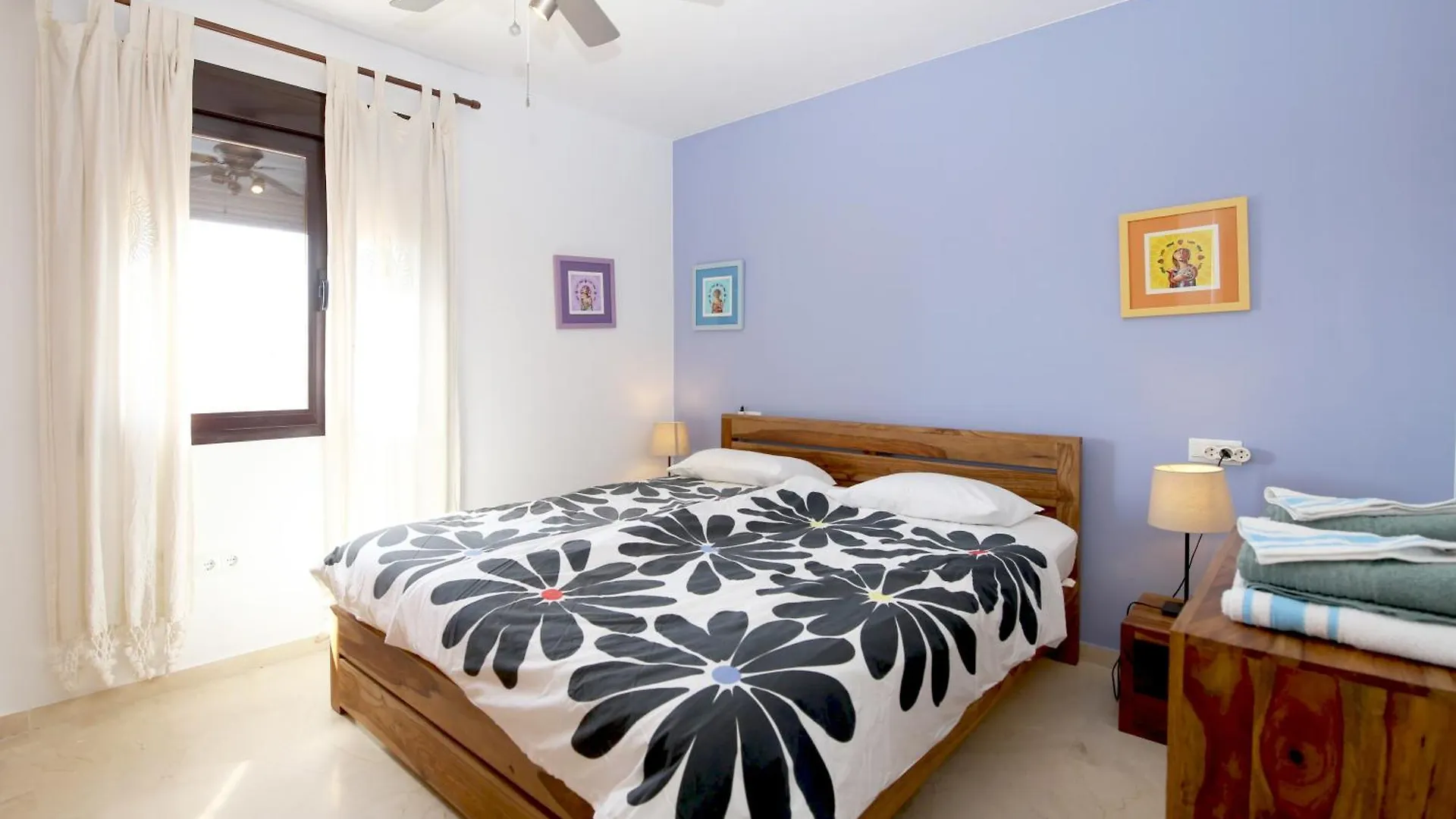 Estepona Town Apartment Eddie Spain