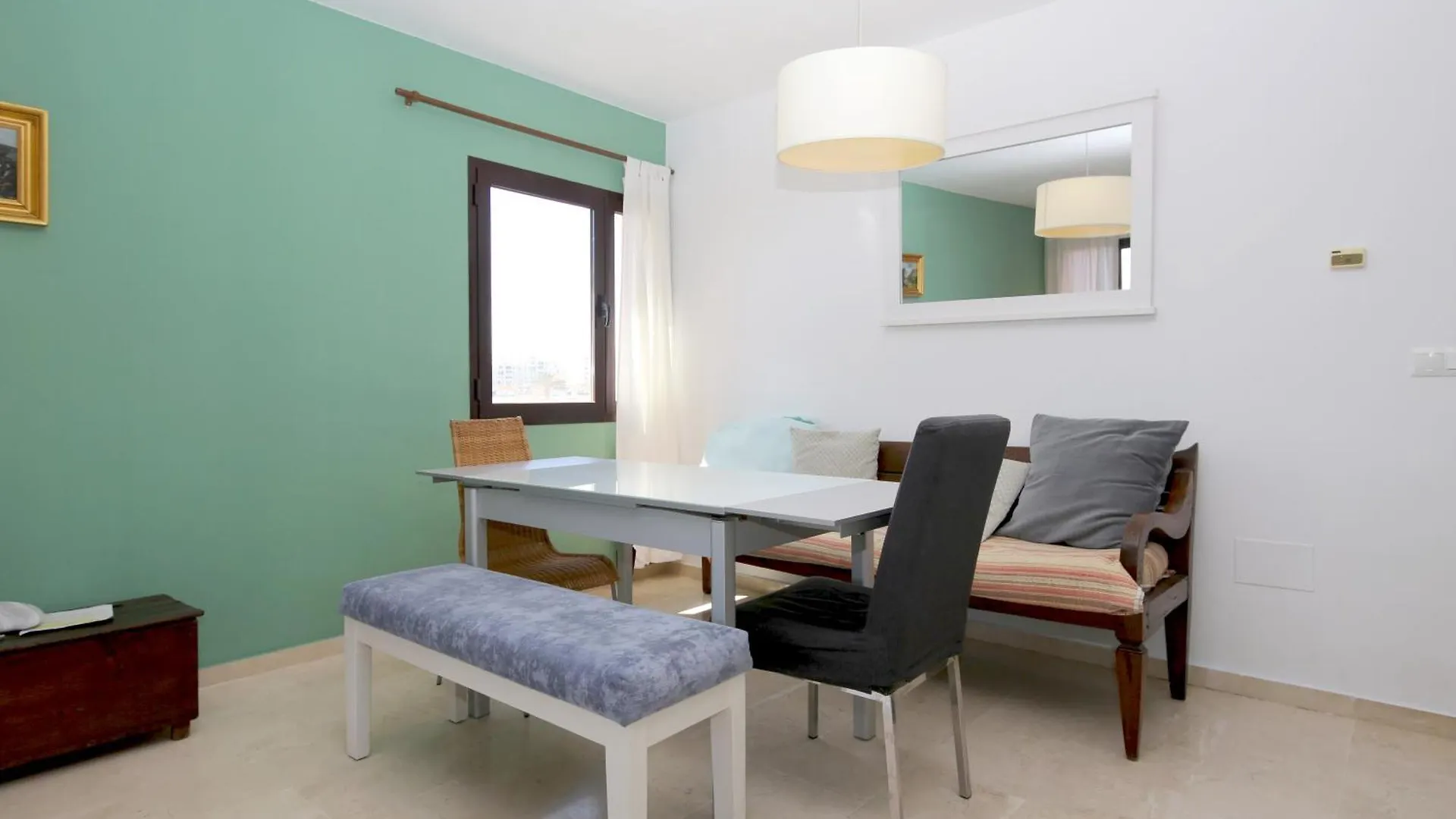 Estepona Town Apartment Eddie Spain