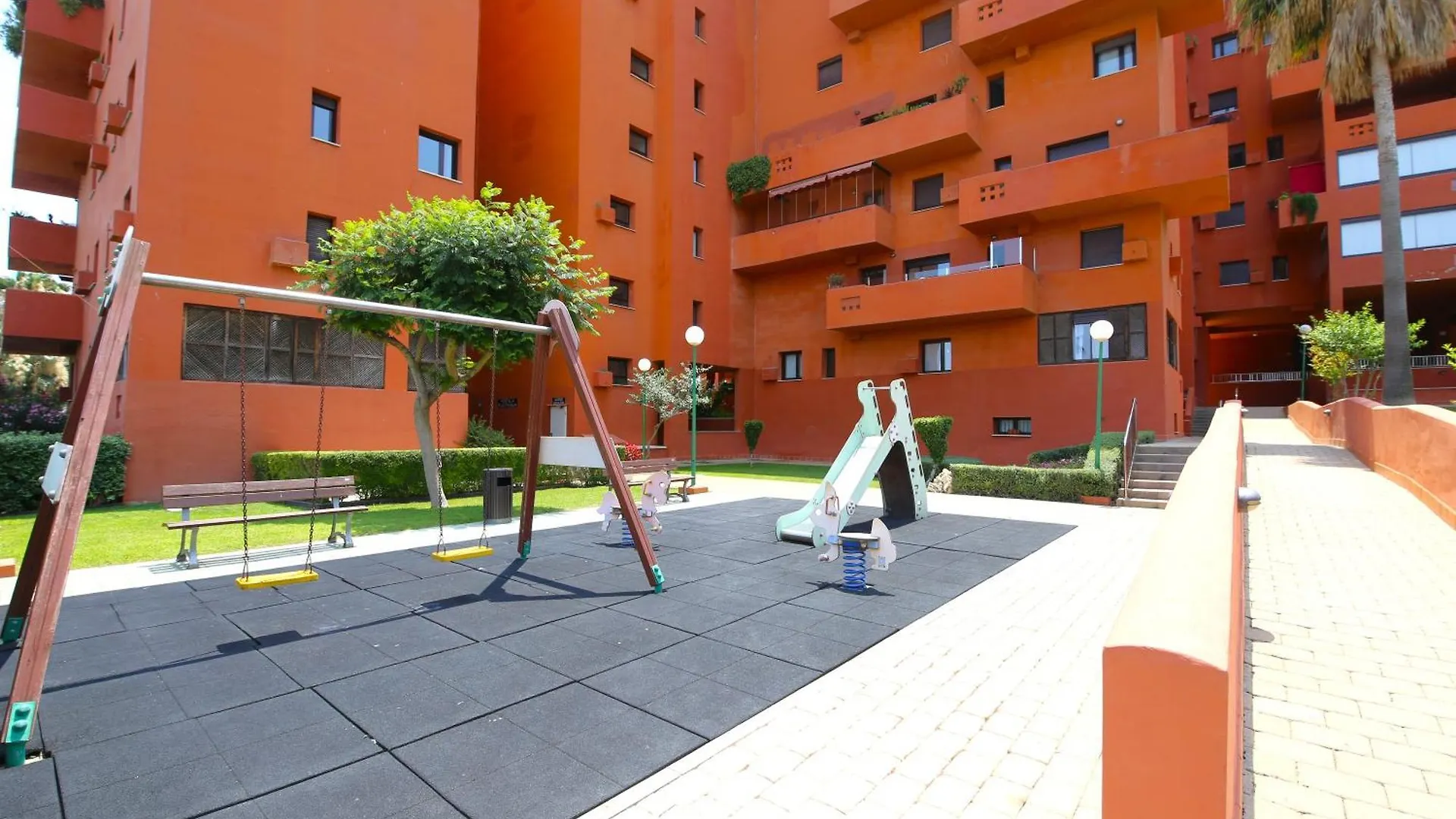 Estepona Town Apartment Eddie